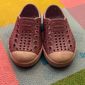 Native Shoes Kids Sparkly Violet Water Shoes